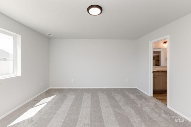 4916 Blue Silver St, Caldwell, ID 83605