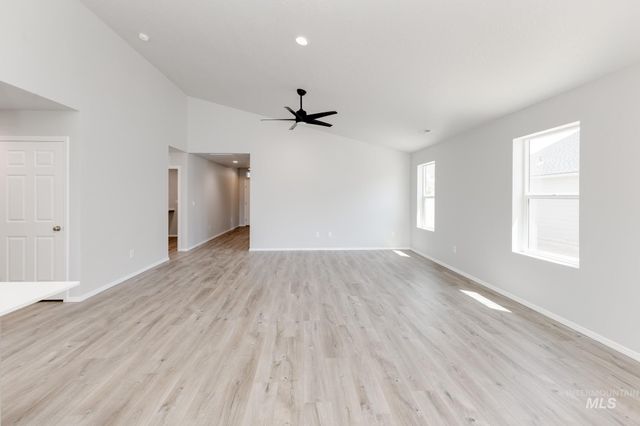 4916 Blue Silver St, Caldwell, ID 83605