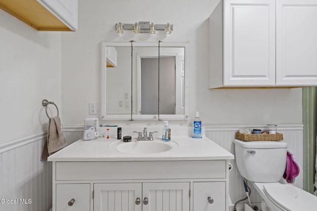 2 Ribbon Candy Lane, Schaghticoke, NY 12182