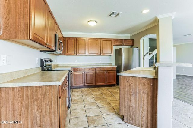 912 E MAYFIELD Circle, San Tan Valley, AZ 85143