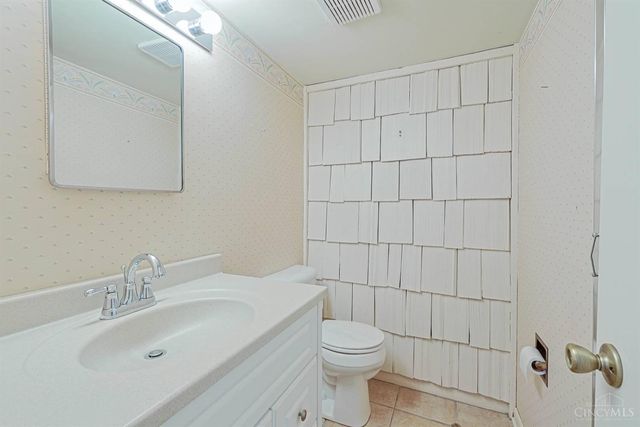 7306 Redondo Court, Madeira, OH 45243