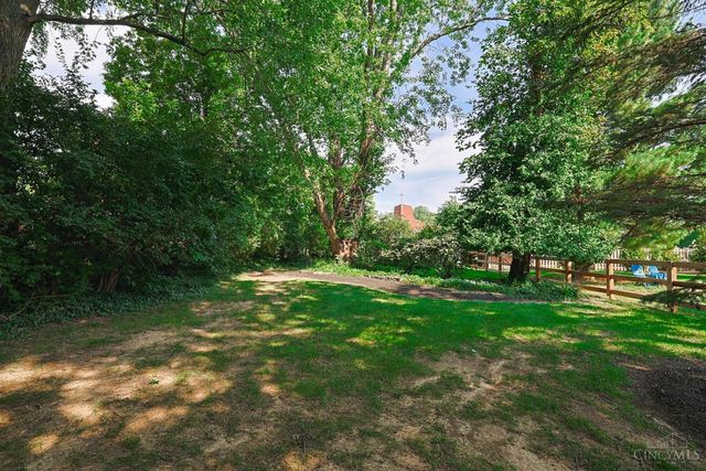 7306 Redondo Court, Madeira, OH 45243
