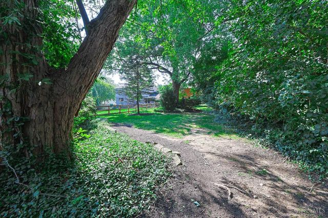 7306 Redondo Court, Madeira, OH 45243