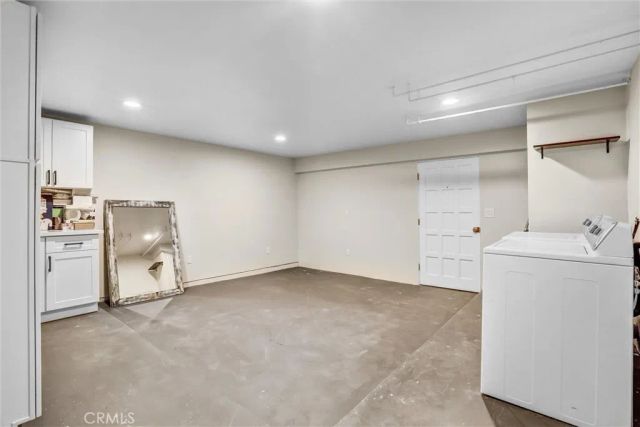 7900 Topanga Canyon Boulevard 15, Canoga Park, CA 91304