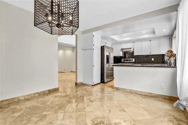 7900 Topanga Canyon Boulevard 15, Canoga Park, CA 91304
