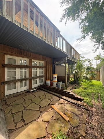 5002 Captains Drive, Dickinson, TX 77539