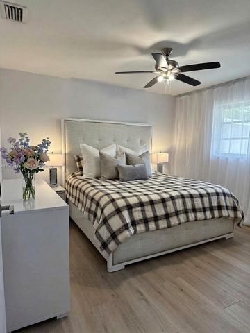 13451 SW 74th Ave ., Pinecrest, FL 33156