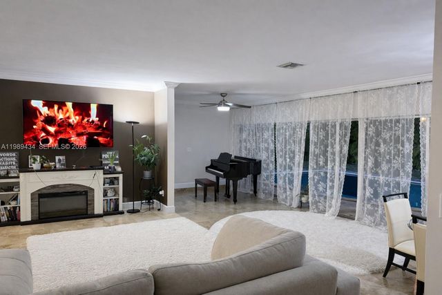 13451 SW 74th Ave ., Pinecrest, FL 33156