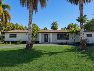 13451 SW 74th Ave ., Pinecrest, FL 33156