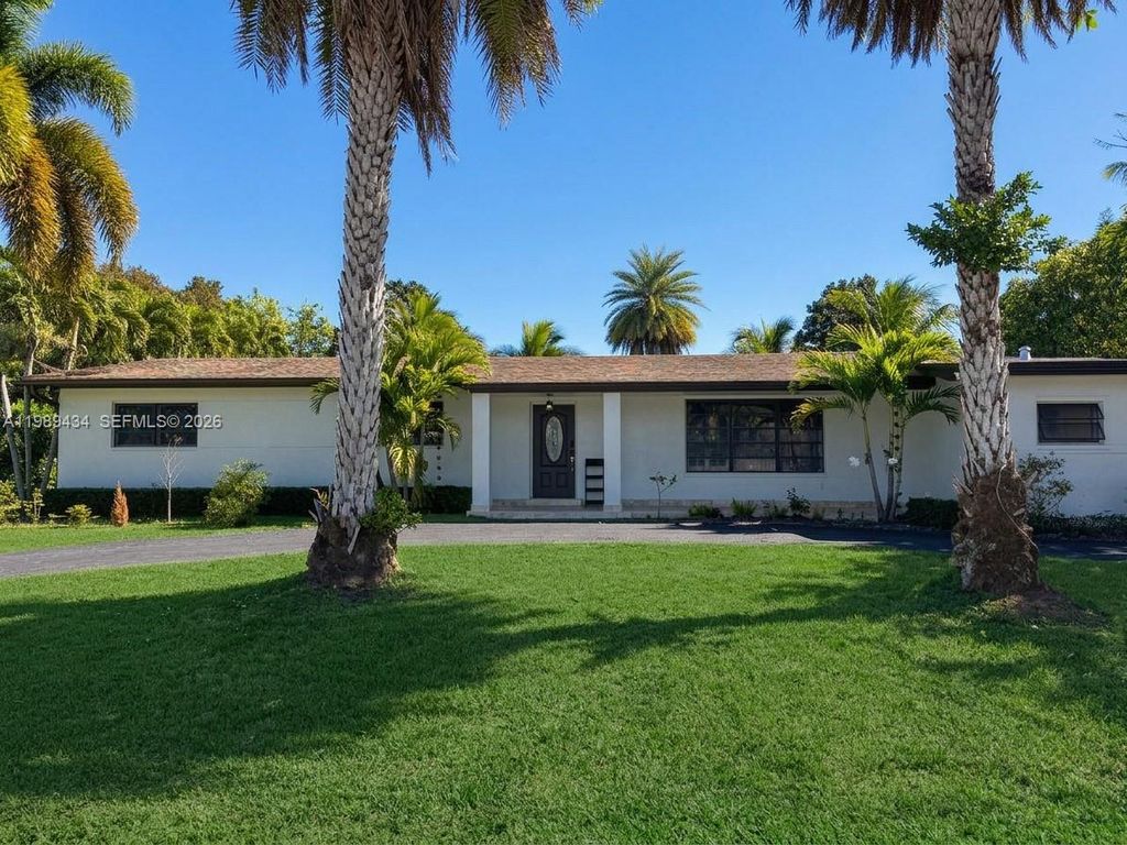 13451 SW 74th Ave ., Pinecrest, FL 33156