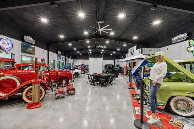 1229 State Highway 36 N, Caldwell, TX 77836