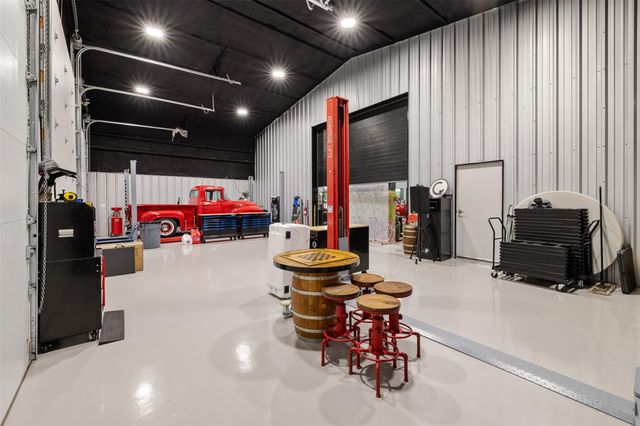 1229 State Highway 36 N, Caldwell, TX 77836