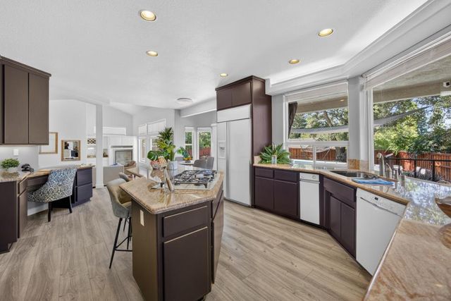 170 Black Powder Circle, Folsom, CA 95630