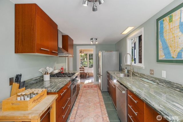 1624 E McGraw Street, Seattle, WA 98112