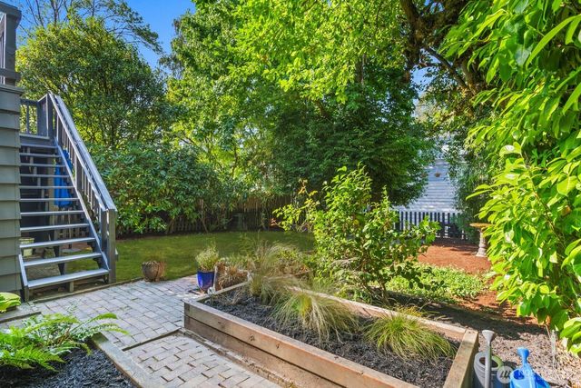 1624 E McGraw Street, Seattle, WA 98112
