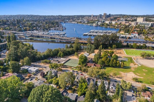 1624 E McGraw Street, Seattle, WA 98112
