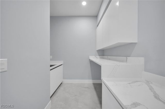 129 SW 33rd PL, Cape Coral, FL 33991