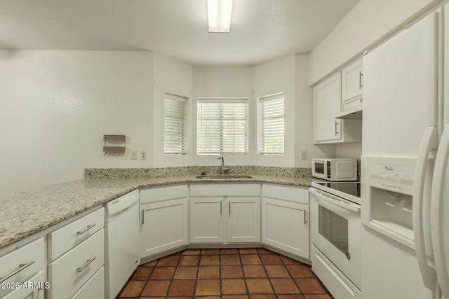 1446 E GROVERS Avenue 17, Phoenix, AZ 85022