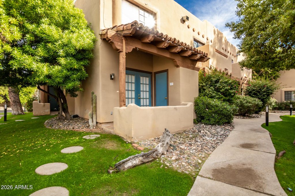 1446 E GROVERS Avenue 17, Phoenix, AZ 85022