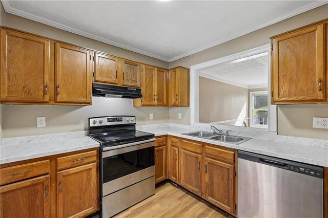 401 Autumn Leaf Way, Norcross, GA 30093