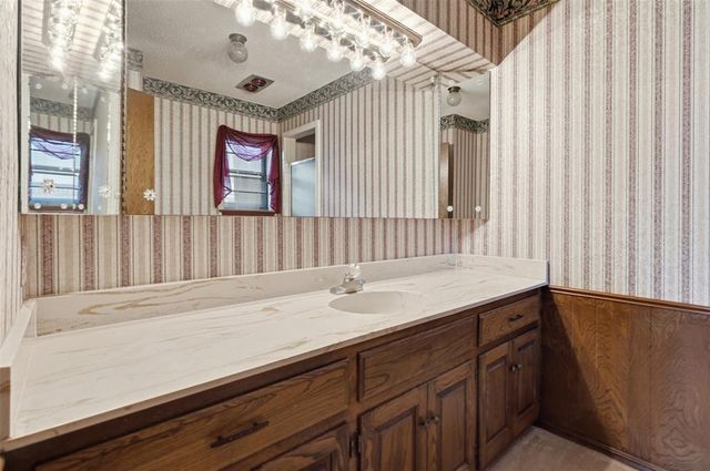 3703 Marked Tree Drive, Edmond, OK 73013