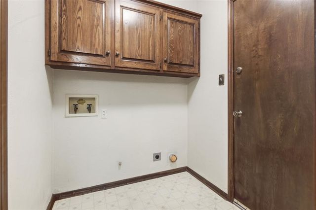 3703 Marked Tree Drive, Edmond, OK 73013