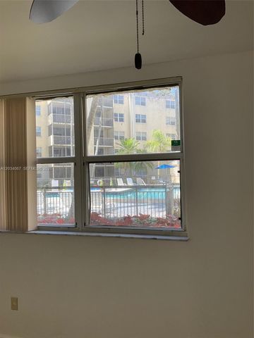8373 Lake Drive 106, Doral, FL 33166