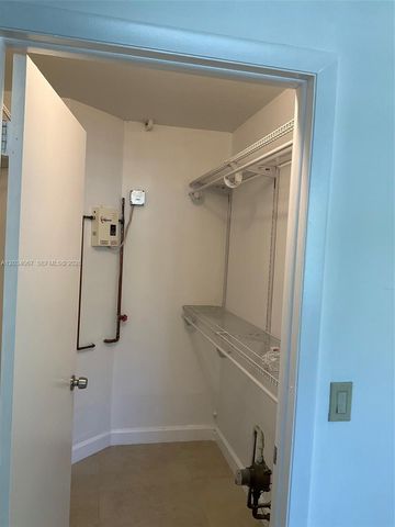 8373 Lake Drive 106, Doral, FL 33166