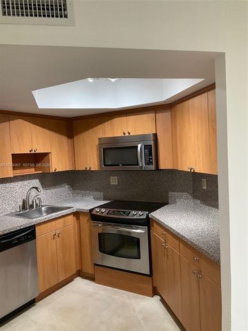 8373 Lake Drive 106, Doral, FL 33166