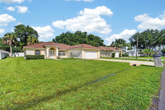 8 PILLORY LANE, Palm Coast, FL 32164