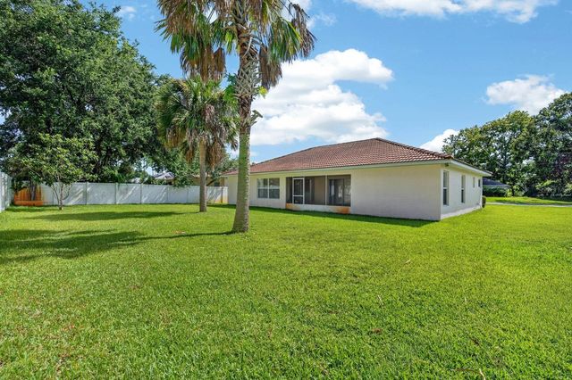 8 PILLORY LANE, Palm Coast, FL 32164