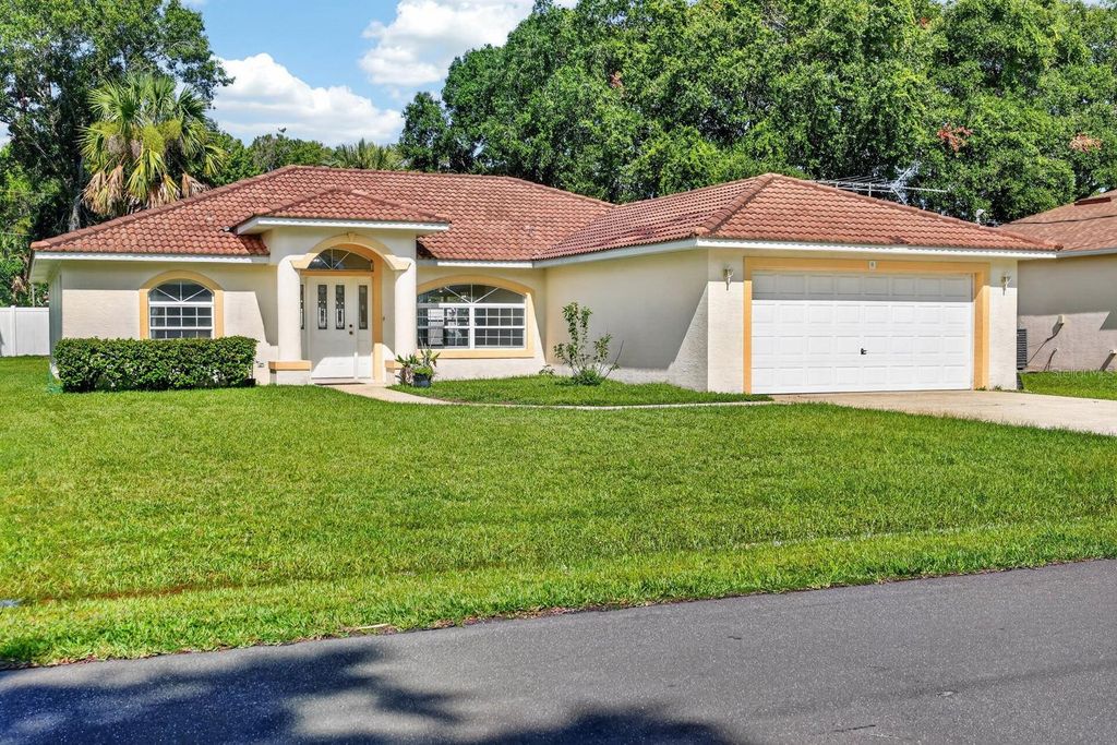 8 PILLORY LANE, Palm Coast, FL 32164