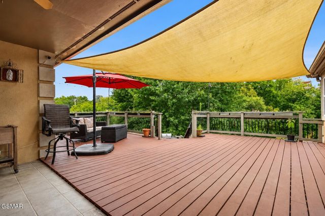 2070 James Road, Sevierville, TN 37876