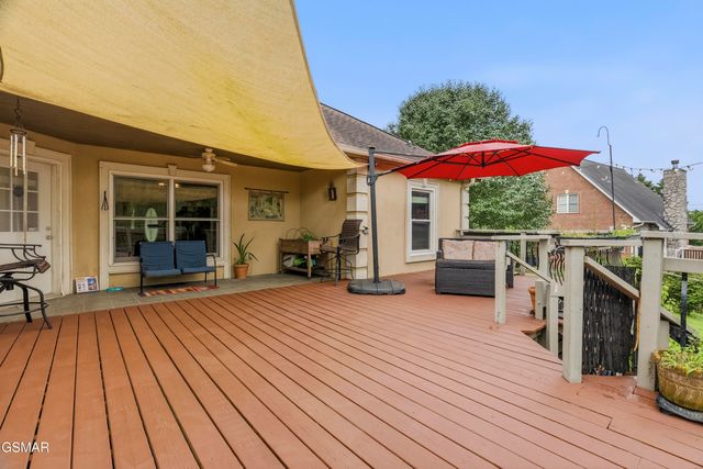 2070 James Road, Sevierville, TN 37876