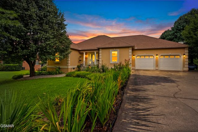 2070 James Road, Sevierville, TN 37876
