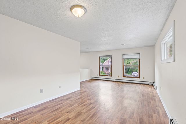 22 View Avenue, Albany, NY 12209