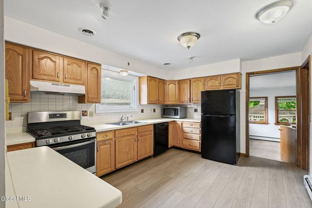 22 View Avenue, Albany, NY 12209