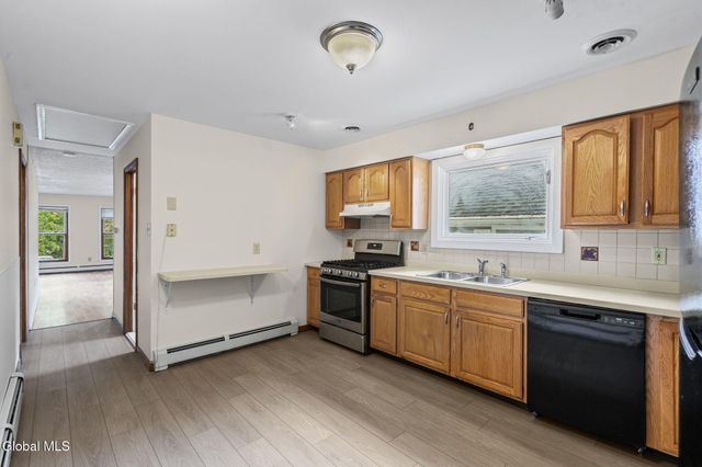 22 View Avenue, Albany, NY 12209