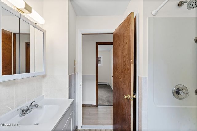 22 View Avenue, Albany, NY 12209