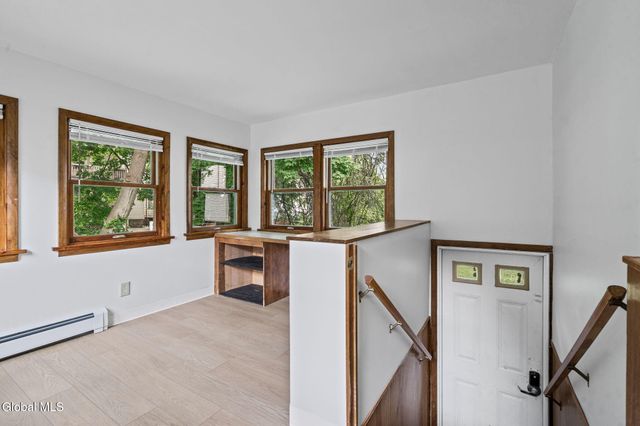 22 View Avenue, Albany, NY 12209