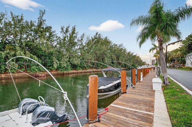 6471 Bay Club Dr 3, Fort Lauderdale, FL 33308