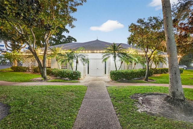 6471 Bay Club Dr 3, Fort Lauderdale, FL 33308