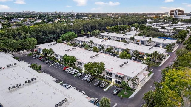 6471 Bay Club Dr 3, Fort Lauderdale, FL 33308