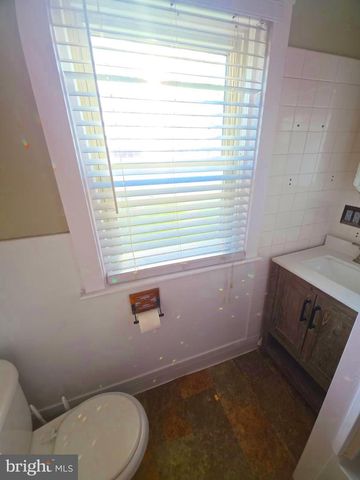 612 CRESCENT AVE, Reading, PA 19605