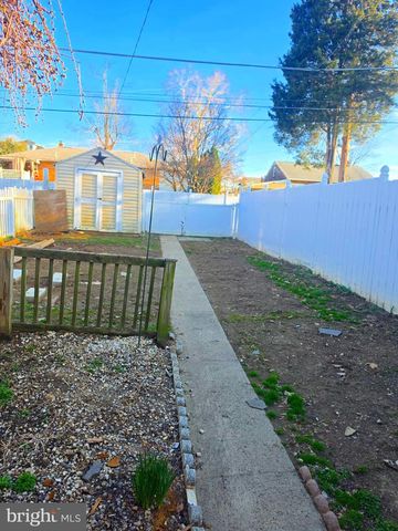 612 CRESCENT AVE, Reading, PA 19605
