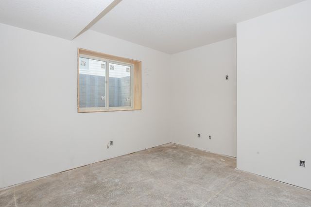 1390 NW Red Oak Drive, Waukee, IA 50263