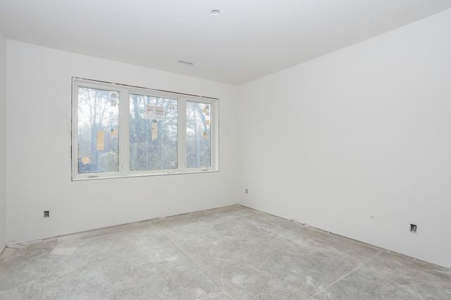 1390 NW Red Oak Drive, Waukee, IA 50263