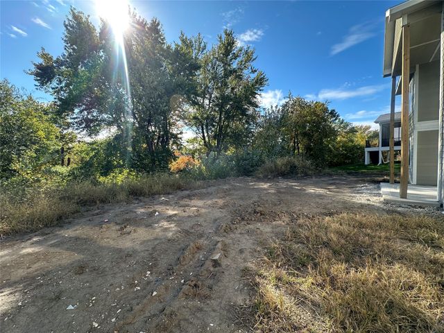 1390 NW Red Oak Drive, Waukee, IA 50263