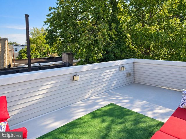 139 N FARSON, Philadelphia, PA 19139