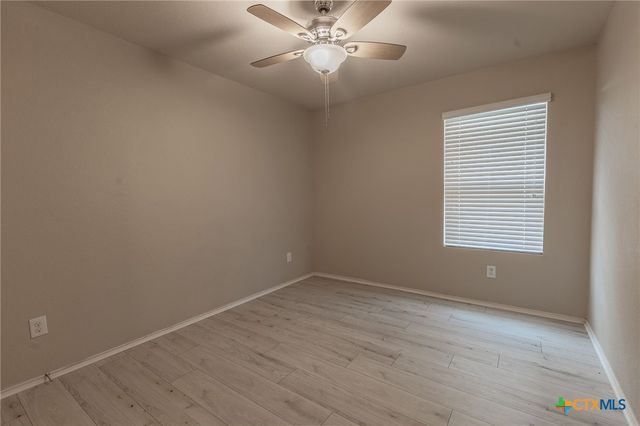 1569 Motherwell Drive, Seguin, TX 78155